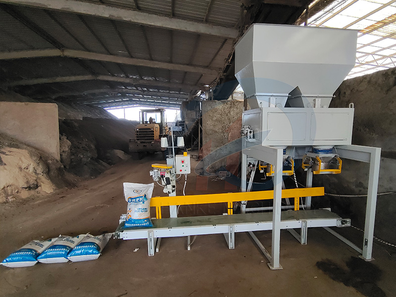Price of biological organic fertilizer powder packaging scale + column stacker